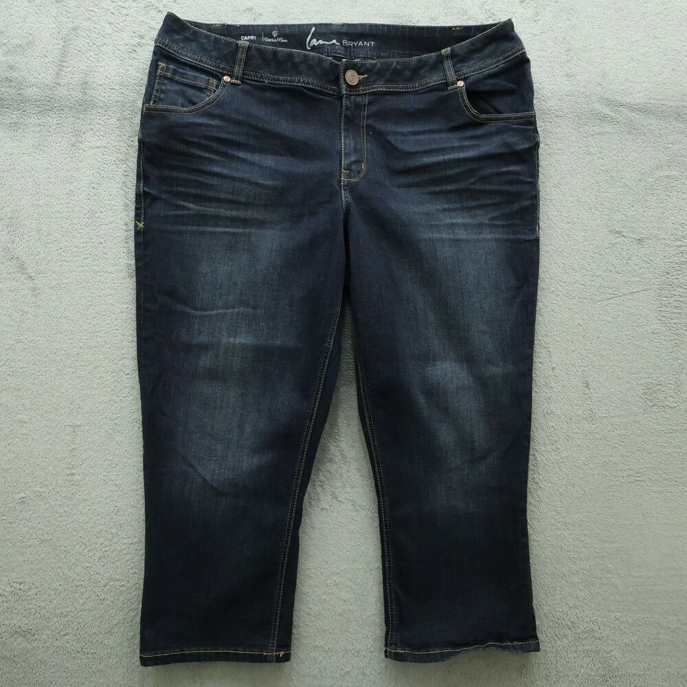 Lane Bryant Jeans Women's Size 18 Blue Mid-Rise Capri Denim 23" Inseam Stretch